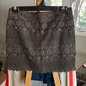 Skirt, zipper back detail